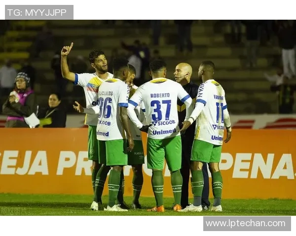 沙佩科与帕尔梅激战正酣谁能在这场对决中笑到最后